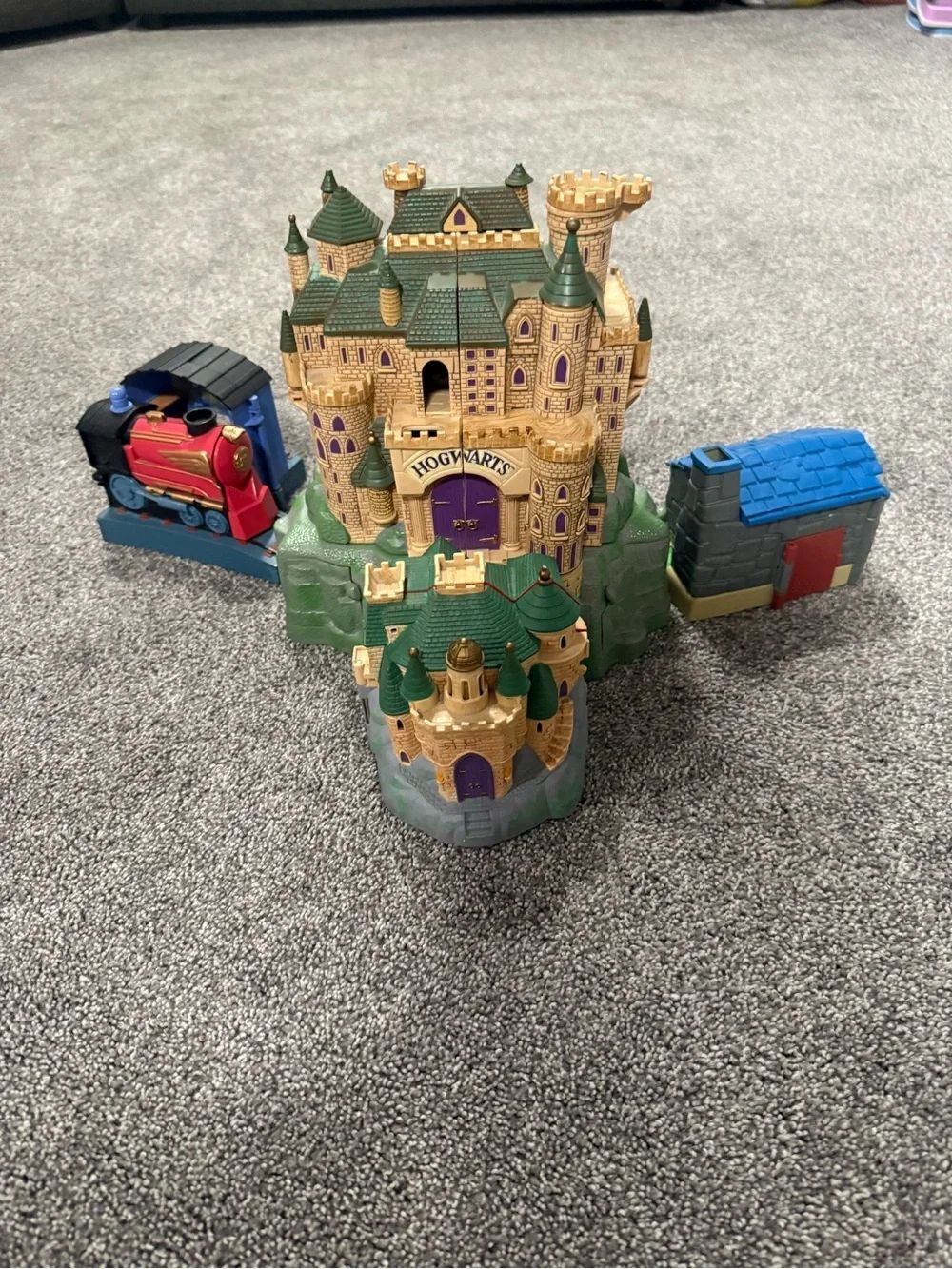 Harry Potter Hogwarts School Deluxe Playset